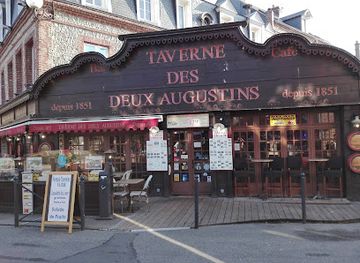 france/normandy/shop/le-vieux-marche