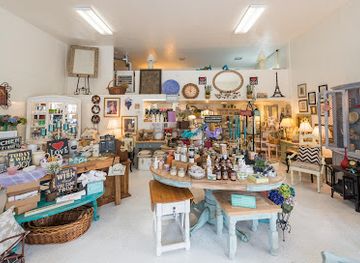 california/martinez/shop/lavender-moon-interiors