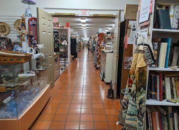 illinois/springfield/shop/the-barrel-antique-mall