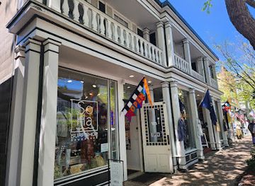 michigan/saugatuck/shop/the-brass-anchor-co