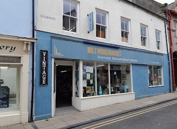 united-kingdom/berwickshire/shop/no-1-woolmarket-vintage-department-store