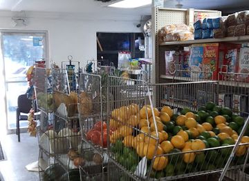 the-bahamas/bimini/shop/roberts-groceries
