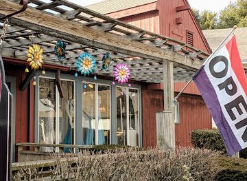 connecticut/mystic-seaport/shop/smith-s-boutique