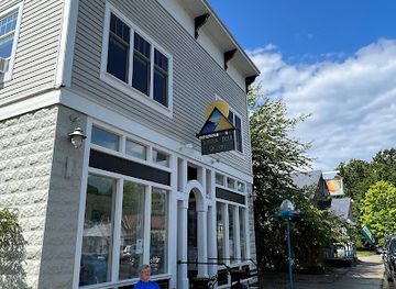 michigan/sleeping-bear-dunes-national-lakeshore/shop/sleeping-bear-gallery