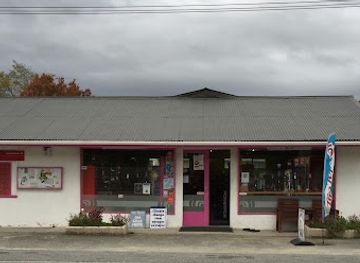 new-zealand/punakaiki/shop/ikamatua-store-on-the-spot