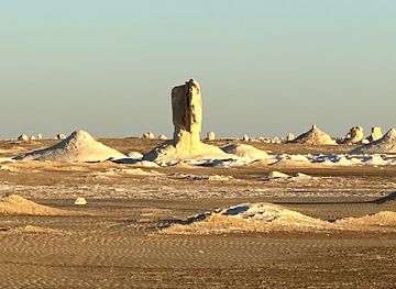 egypt/white-desert-national-park/shop/al-farafra-desert