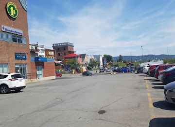 canada/gaspe-peninsula/shop/jacques-cartier-shopping-mall