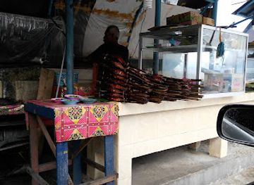 indonesia/maluku/shop/pusat-oleh-oleh-ikan-asar-galala