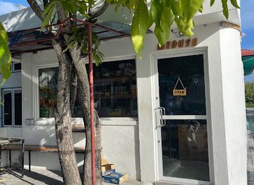 maldives/gaafu-alif-atoll/shop/medusa