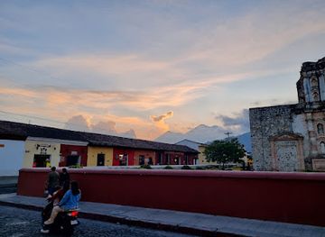 guatemala/antigua-guatemala/shop/cool-boutique