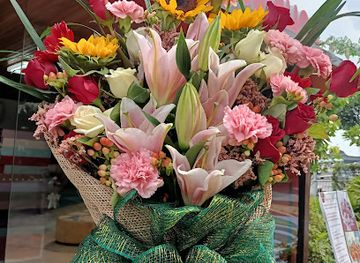 philippines/angeles-city/malabanias/shop/theo-s-flower-shop-and-delivery