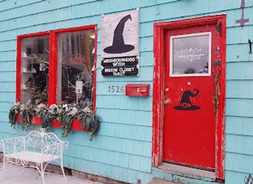 canada/halifax/shop/neighbourhood-witch-general-store