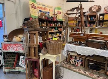 washington/whidbey-island/shop/treasure-island-antique-and-thrift