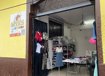 nicaragua/north-caribbean-coast-autonomous-region/shop/mya-s-closet