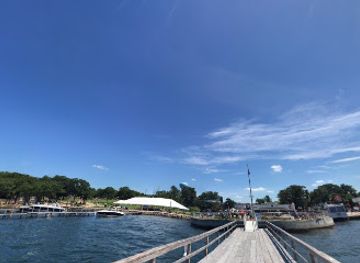 iowa/lake-okoboji/shop/okoboji-outfitters