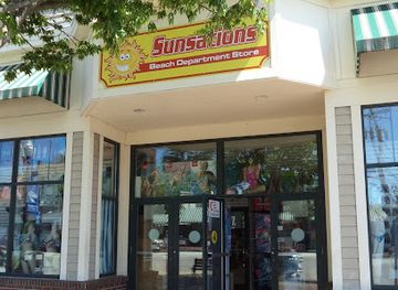 maine/old-orchard-beach/shop/sunsations-beach-department-store