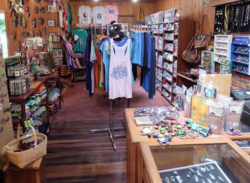 costa-rica/north-zone/shop/monteverde-hummingbird-gallery
