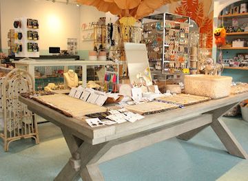 virginia/arlington/shop/diament-gifts-accessories