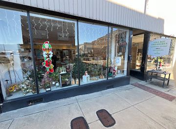 tennessee/west-tennessee/shop/village-treasures-variety-store