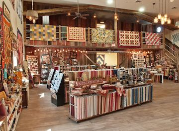 iowa/muscatine/shop/the-little-red-hen