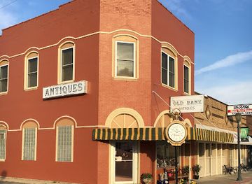oklahoma/ouachita-national-forest/shop/old-bank-antiques-llc
