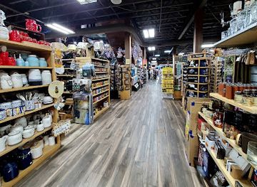 tennessee/cades-cove/shop/three-bears-general-store