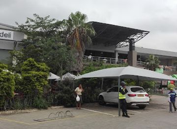 botswana/kgatleng-district/shop/mowana-park-mall
