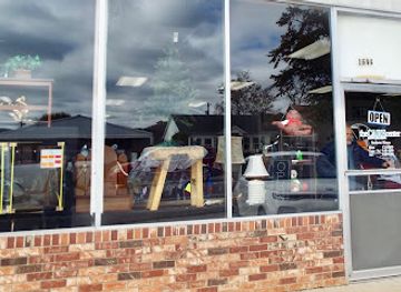 alabama/lake-guntersville/shop/the-care-center-thrift-store