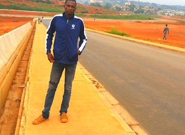 cameroon/bouba-njida-national-park/shop/carrefour-central