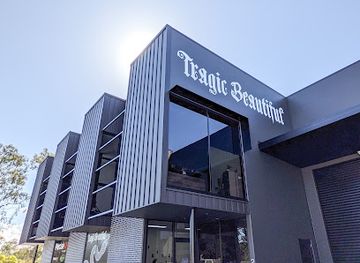 australia/queensland/shop/tragic-beautiful