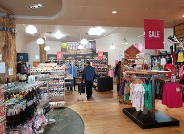 united-kingdom/loch-lomond-&-the-trossachs-national-park/attraction/loch-lomond-shores