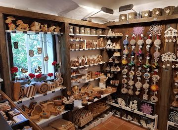 czechia/prague/hradcany/shop/amadea-s-r-o-zlata-ulicka-20-prazsky-hrad-praha-1