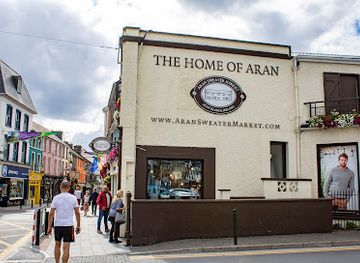 ireland/ring-of-kerry/shop/aran-sweater-market