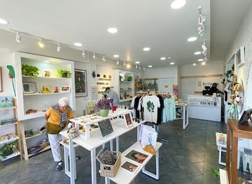 costa-rica/monteverde-cloud-forest-biological-reserve/shop/brillante-souvenir