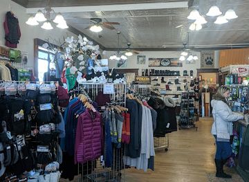 wisconsin/bayfield/shop/howl-downtown