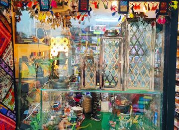 pakistan/lahore/shop/versatile-the-gift-spot