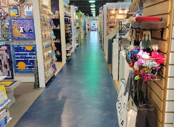 north-carolina/wilmington-area/shop/blue-moon-gift-shops