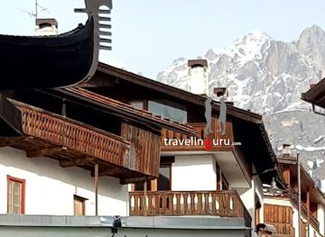 italy/cortina-d-ampezzo/shop/subdued