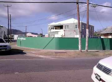 saint-kitts-and-nevis/saddle-hill/shop/nevis-crafthouse