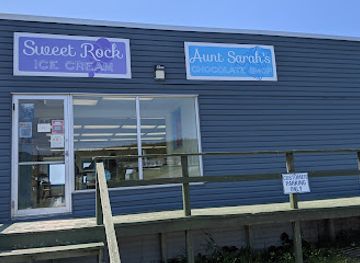 canada/gros-morne-national-park/shop/aunt-sarah-s-chocolate-shop-rocky-harbour