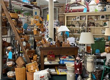 ohio/northeast-ohio/shop/shops-by-the-lake