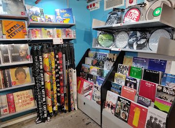 united-kingdom/liverpool/shop/the-fab4-store