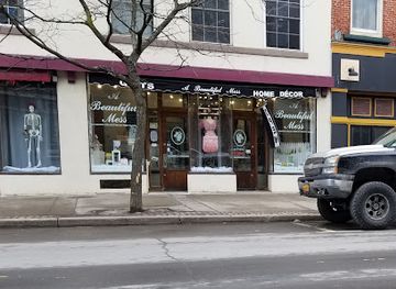 vermont/lake-champlain/shop/a-beautiful-mess