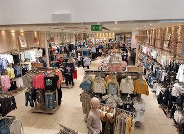 ireland/county-monaghan/shop/next