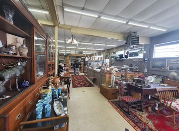 maine/bangor/shop/central-maine-antique-mall