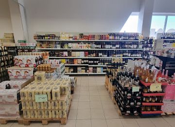 estonia/haapsalu/shop/kastani-grocery-store