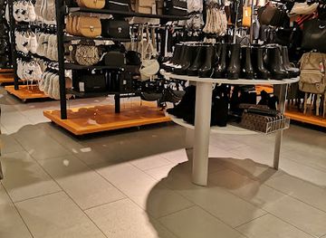 slovenia/celje/shop/decathlon-celje