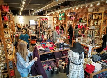 north-carolina/asheville/shop/lou-lou-boutiques