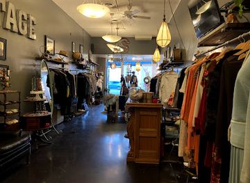 california/burbank/shop/slone-vintage