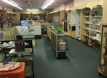 kansas/emporia/shop/mikes-attic-llc